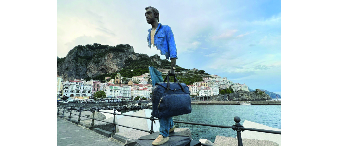 تمثال المُهاجر في (أمالڤي) الإيطالية..ثنائيــــة الغربــــــة والانتمـــــــاء بطـــريقـــــة (كاتالانو) العبقريّة