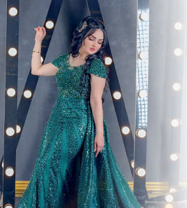 جميلات الأخضر المُذهب