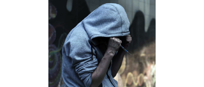 الكريستال.. إرهاب ناعم!