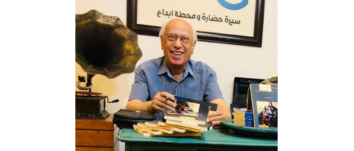 لكيلا ننسى كيف ناور حسن العاني قرار المنع من الكتابة.. استمر بتسديد "ضربات الجزاء" إلى النظام رغم الحظر