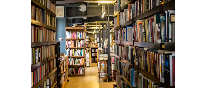 كُتبيون في شارع المتنبي: الشعر يُهزم والرواية تندحر أمام سطوة التنمية البشرية