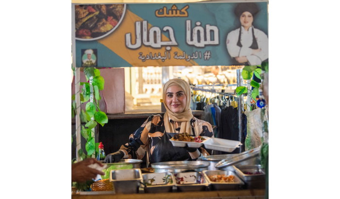 من الكتب والروايات إلى "كشك" الأحلام صفا جمال.. "شحيحة أفراحنا ودكانها معزل"