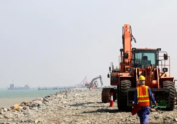 نحو اقتصاد متنوع مستدام مشروع طريق التنمية : تحديات التمويل وآفاق الشراكة مع الصين