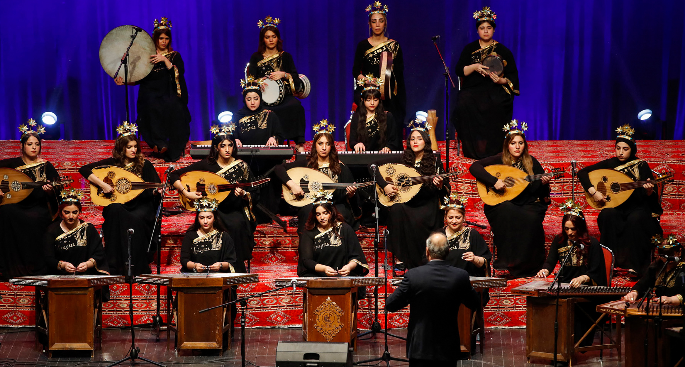 تضم أكثر من 50 عازفة  سومريات.. صوت نسوي يصدح في فضاء الموسيقى العراقية