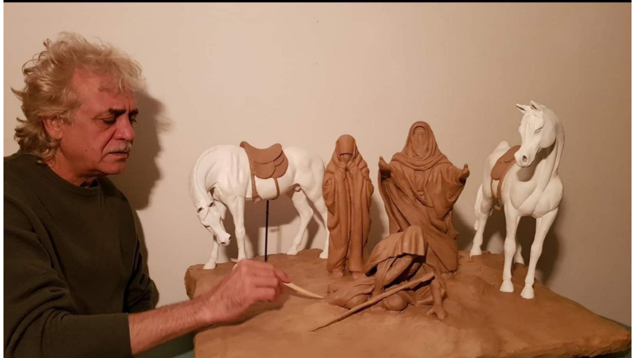 تمثلت بمشاهد من واقعة الطف الأليمة منحوتات فاضل مسير .. مسحة حزن ودلالة فلسفية