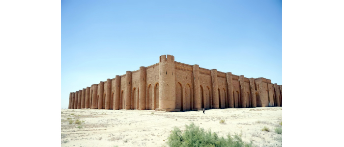 حصن الأخيضر.. أثر شُيد في زمن ولي العهد المخلوع