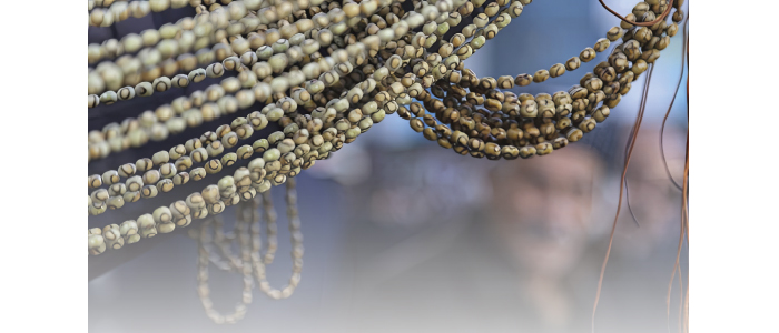 تتراوح أسعارها بين الألف والمليون دينار مسبحة القزوان..  مــــوروث كـــــردي عريـــــــق