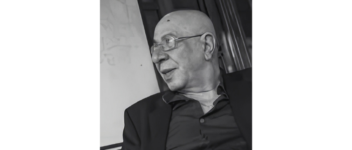 عواد ناصر: الشعر.. طوق نجاة وقيد!