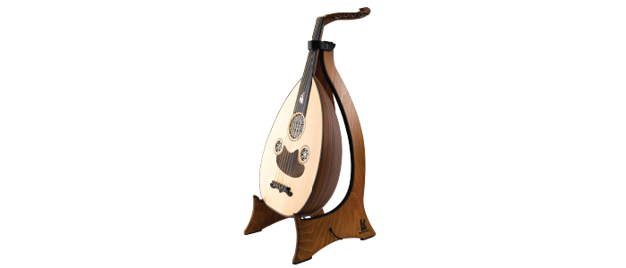 بيـــن البنفســــــج والطيــــــور الطايرة ألحان غيرت مجرى الأغنية العراقية