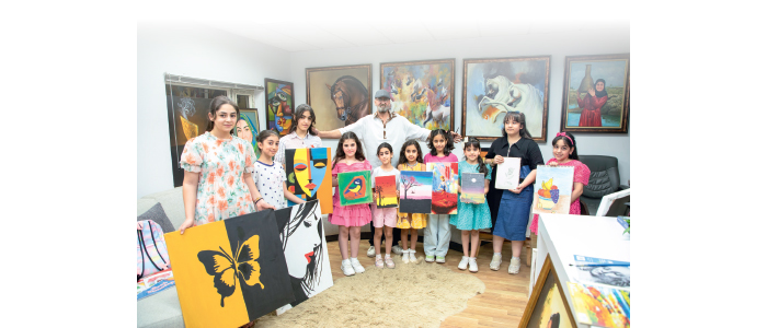 عمرو الريس.. يهدم الخرافة بالفن والثقافة