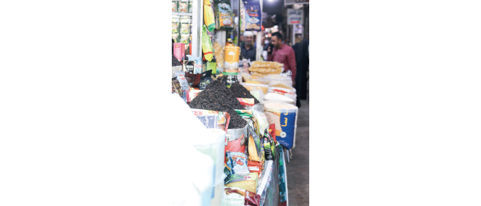 (الهايبر ماركت) لمواجهة ارتفاع الأسعار "السلة الرمضانية" في بيوت العراقيين