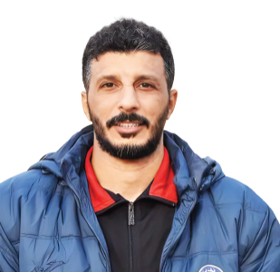 نجم المنتخب سلام شاكر لمجلة "الشــــــبكة العراقية": تركنا أثراً جميلاً فــــــــي ذاكـــــــرة الجمهور العراقي