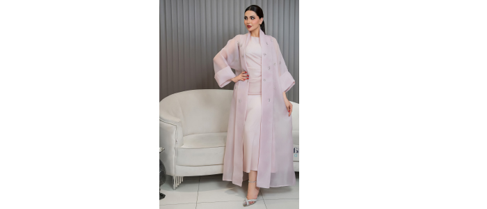 فساتين الصيف… ألوان تُلهم الإطلالة