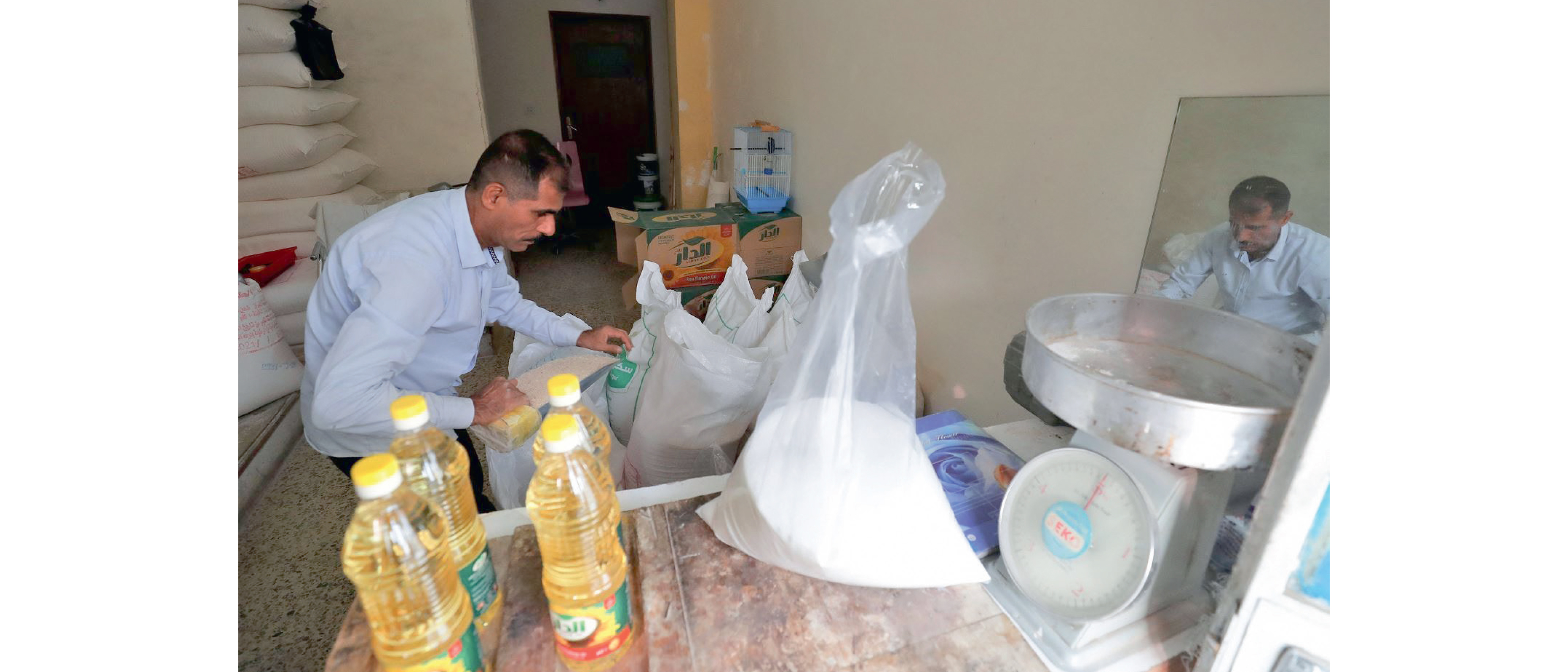 هل تلبي مفردات البطاقة التموينية احتياجات المواطن العراقي؟