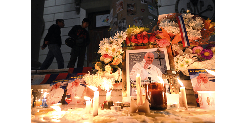 وفاة قداسة البابا فرنسيس عن عمر ناهز 88 عامًا العراق ينعى (الحبر الأعظم)