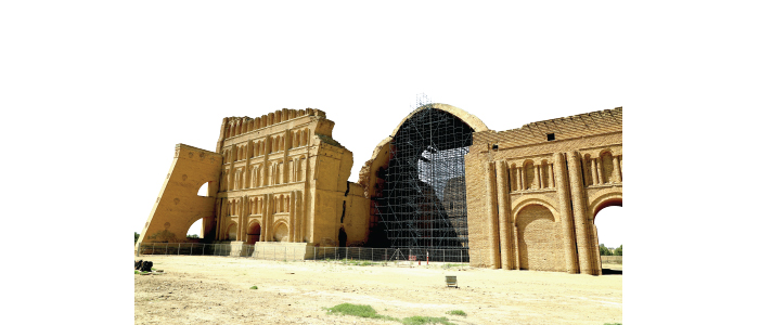 تمشي على حافة التاريخ والفن والحلم مدينة لا تُزار.. بل تُعاش