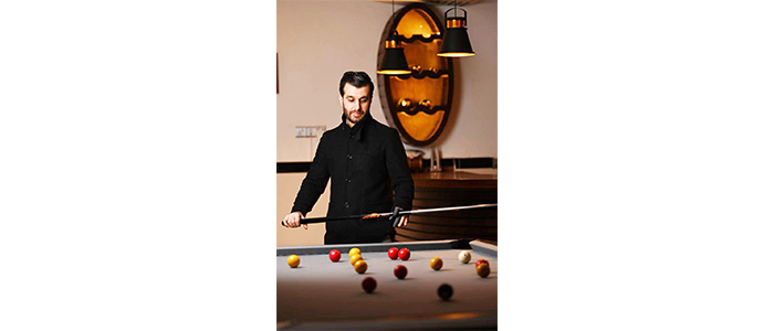 ليدن باسل.. عراقي يخترق الحواجز نحو العالمية في استعراض البلياردو