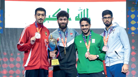 علي كريم: لن أقبل بغير الذهب