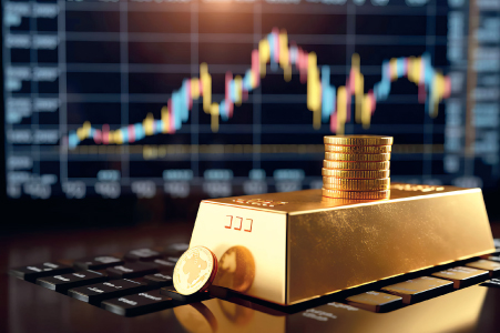 تدفقات صناديق الاستثمار تسببت بارتفاعه كيف يتأثر الذهب في العراق بأسعاره العالمية؟