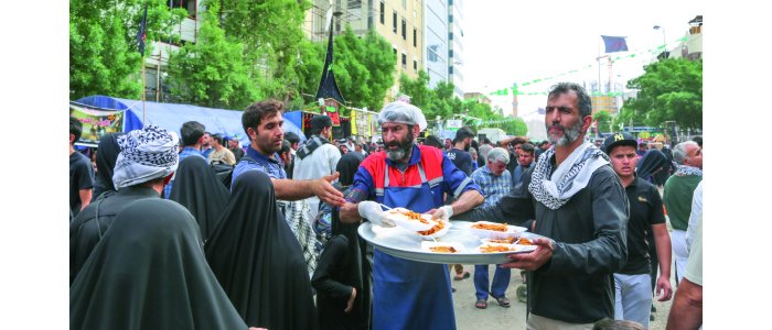 كرم العراقيين في مسيرة الأربعين.. العراق الذي يهبك قبل أن تطلب