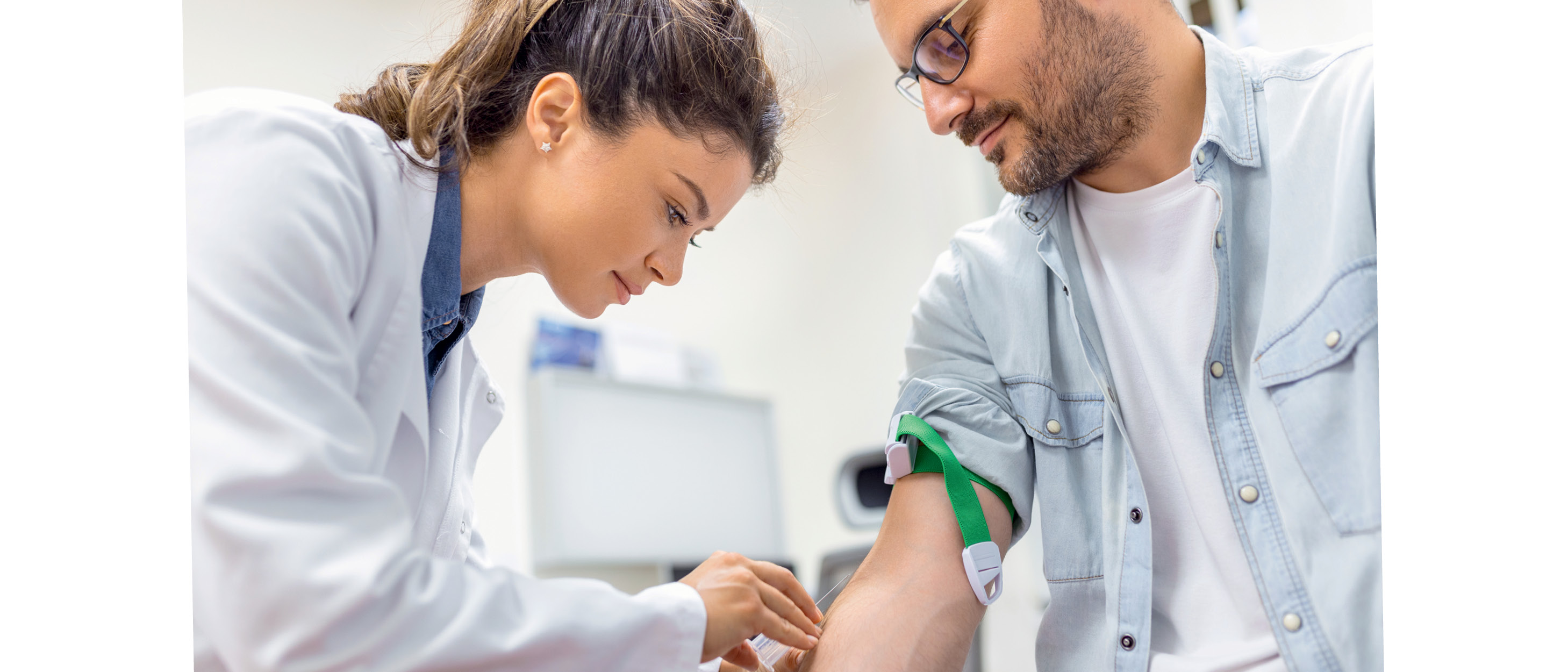 قبل أن تكتب عقد زواجك… اقرأ جيناتك! وراثة الألم.. معاناة لا تتوقف مع الثلاسيميا