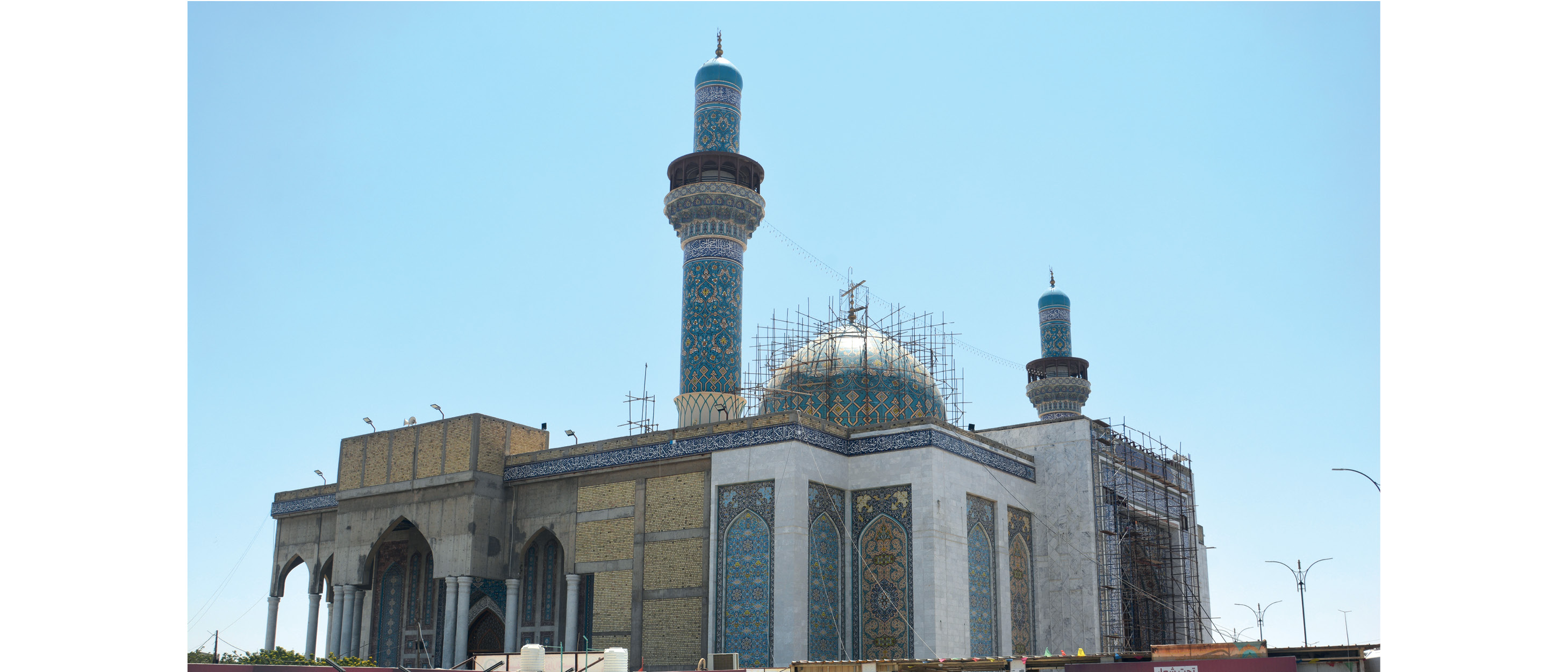 قداسة التاريخ وروعة البناء.. مرقد عون.. جوهرة معمارية على طريق الزائرين إلى كربلاء