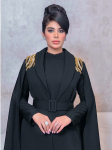 عباءات بتصميم عصري أنيق