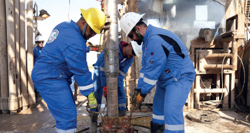 113 بئرًا نفطيةً العراق يوسّع خريطة الإنتاج بأيدٍ وطنية