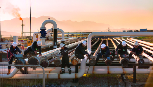 العراق يعلن انطلاق (عهد الحقول الـ15).. هل يرتقي إنتاج النفط إلى قمم جديدة ؟