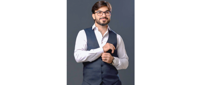 خليل فاضل خليل.. يتألق بين (العشرة والعشرين)